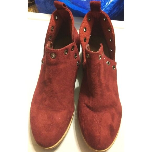 TC women's size 6 burgundy pull on ankle booties shoe - Picture 3 of 9